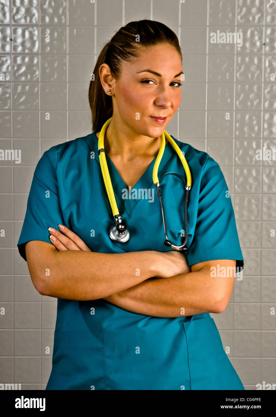 Portrait de jeune travailleur des soins de santé, l'infirmière ou le médecin assistant. Banque D'Images