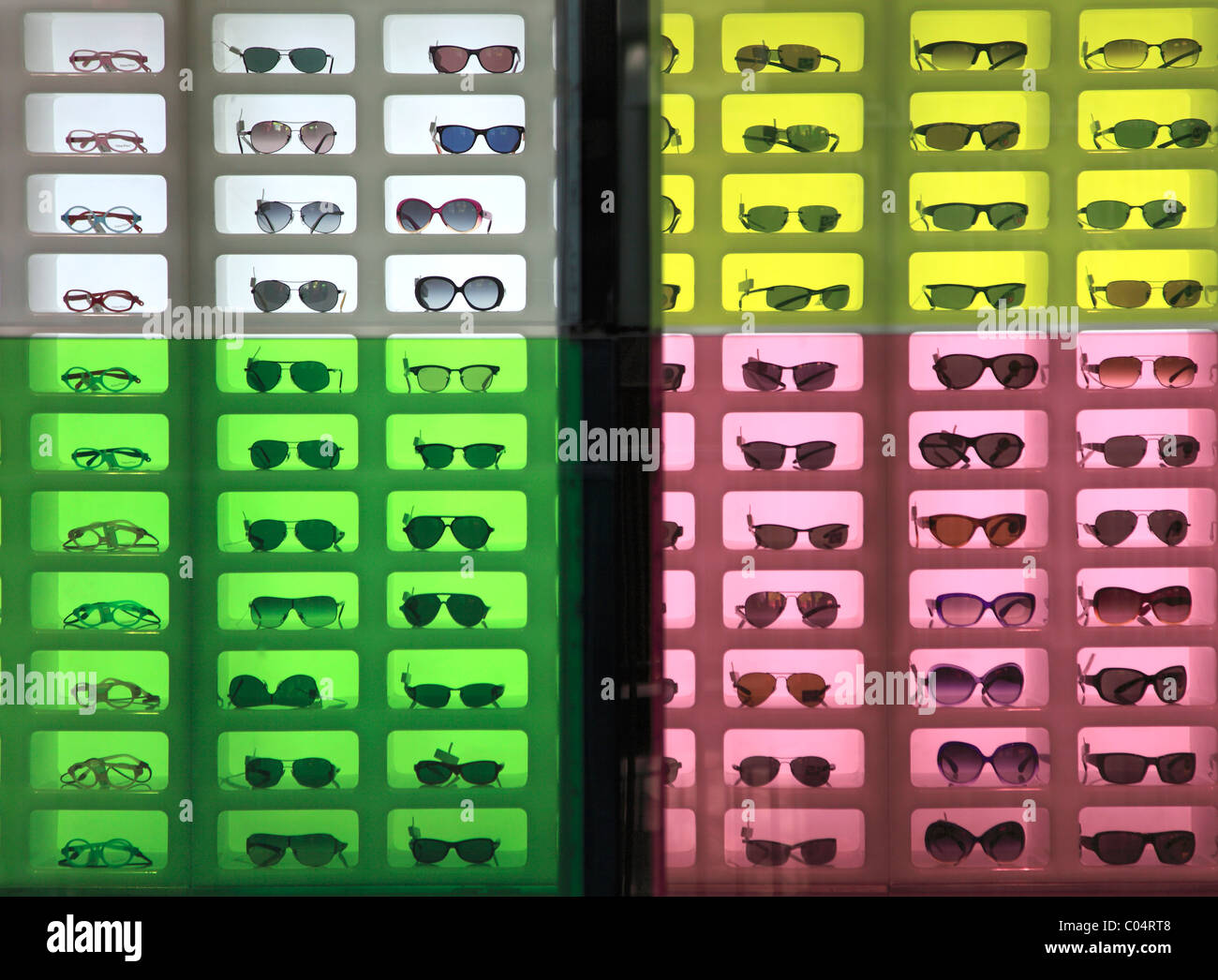 Emirats arabes unis, dubaï, ville des festivals, des lunettes de soleil, boutique, Banque D'Images