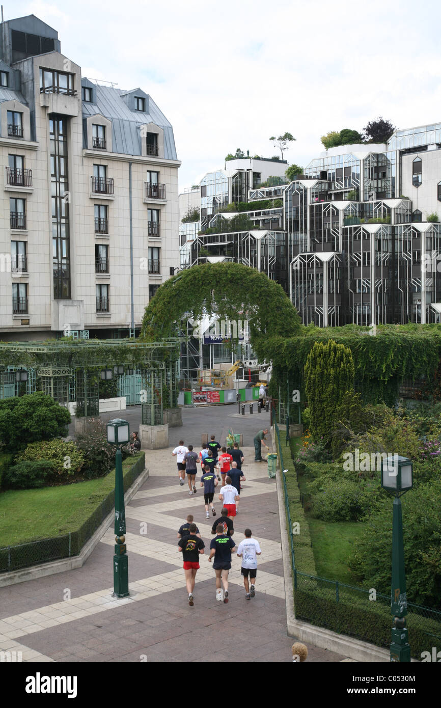 Les coureurs en Les Halles Paris Banque D'Images