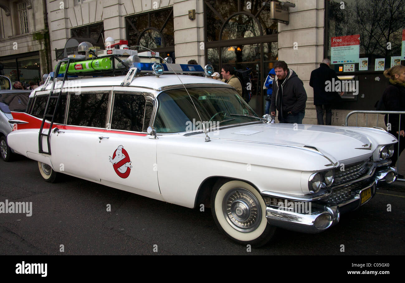 Universal Studios Ghost Busters emblème sur la porte de la voiture de Ghostbusters au cours de la nouvelle années Day Parade à Londres. Banque D'Images