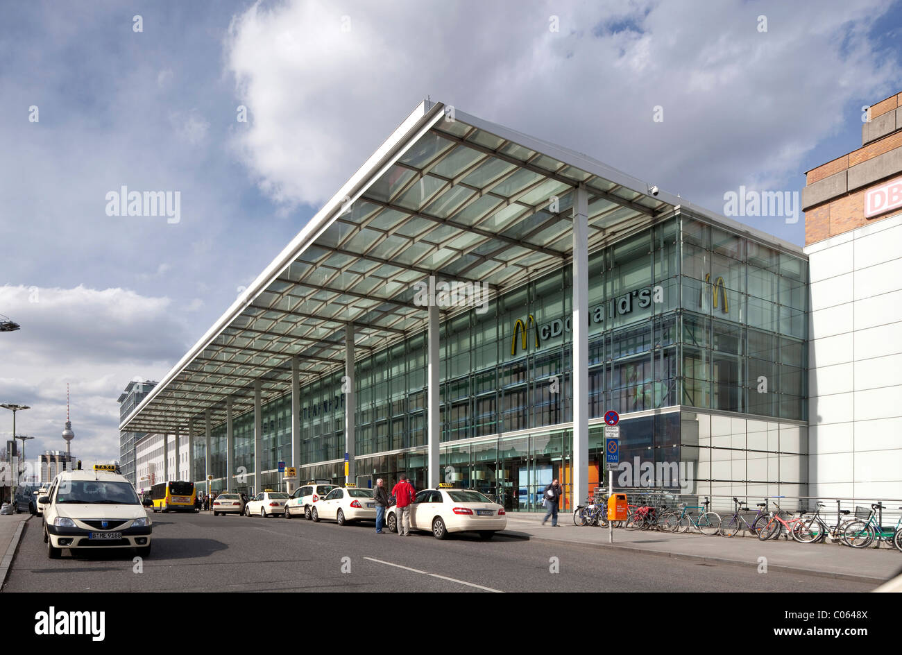 La gare Ostbahnhof, anciennement la gare centrale de Berlin Hauptbahnhof, Friedrichshain, Berlin
