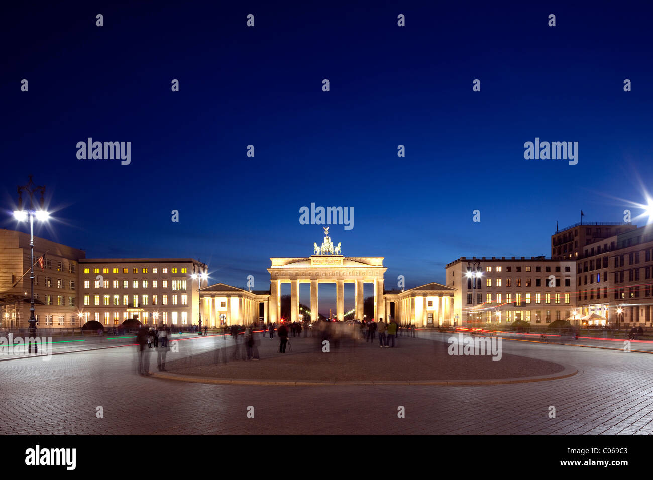 Porte de Brandebourg, Pariser Platz, Berlin-Mitte, Berlin, Germany, Europe Banque D'Images Porte de Brandebourg, Pariser Platz, Berlin-Mitte, Berlin, Germany, Europe Banque D'Images