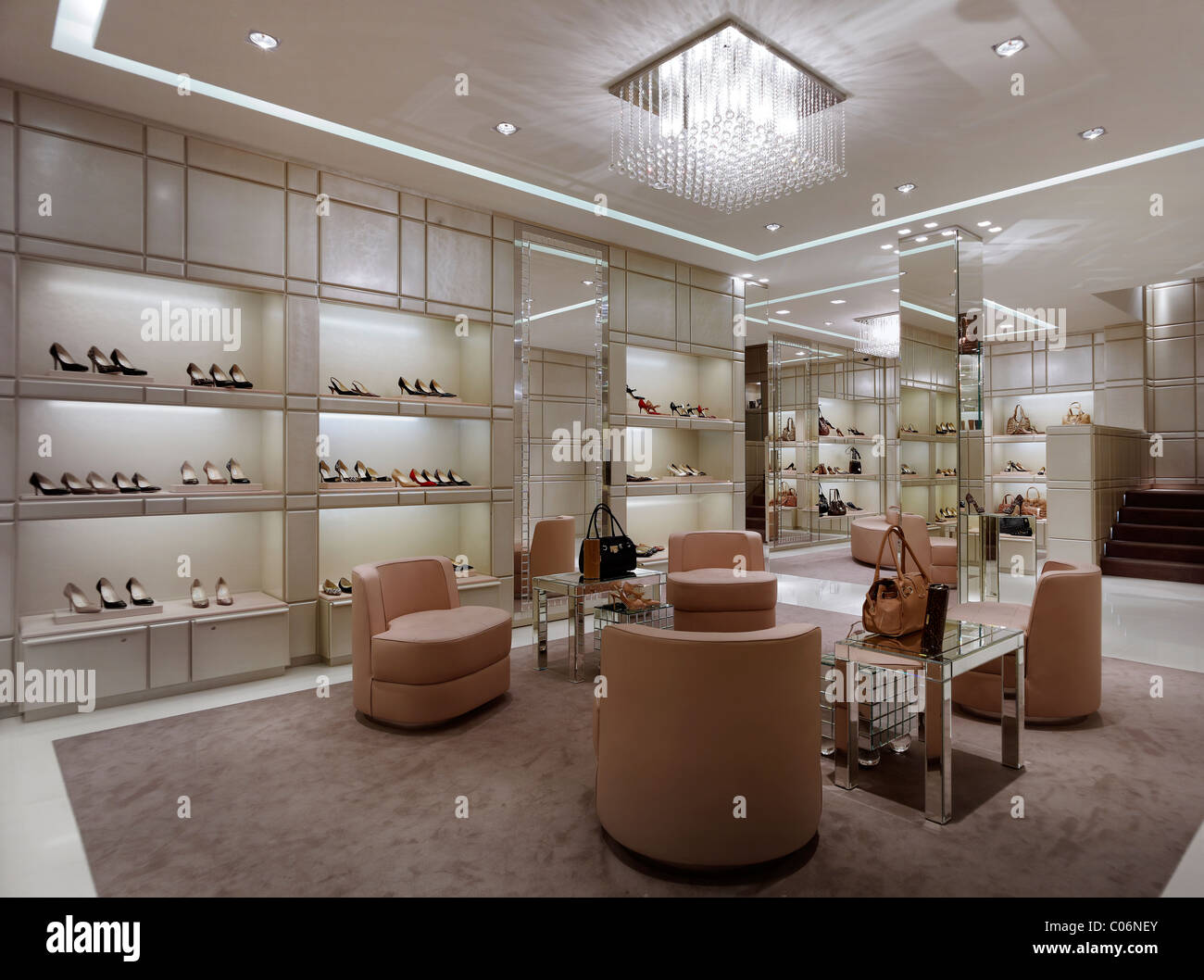 Jimmy Choo store a Milan Italie Photo Stock Alamy