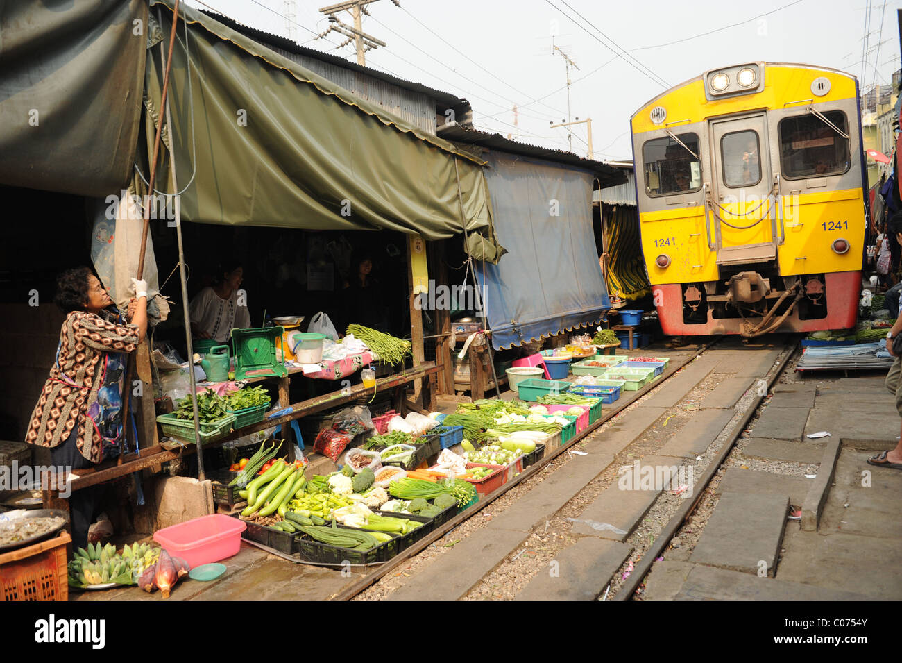 Marché ferroviaire de Chiang Mai, Thaïlande, Asie Banque D'Images