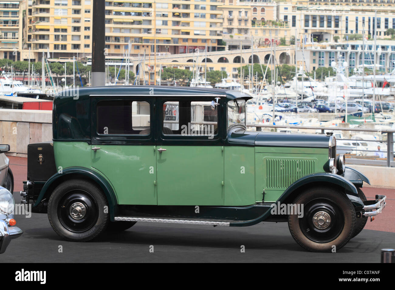 Vintage car au Port Hercule, Monaco, Côte d'Azur, Méditerranée, Europe Banque D'Images