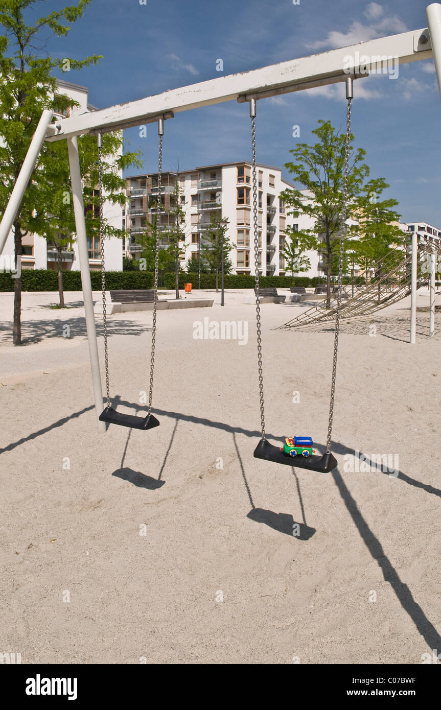 Grand et moderne, nouveau terrain de jeu dans un nouveau domaine, Arnulfpark, Munich, Bavaria, Germany, Europe Banque D'Images