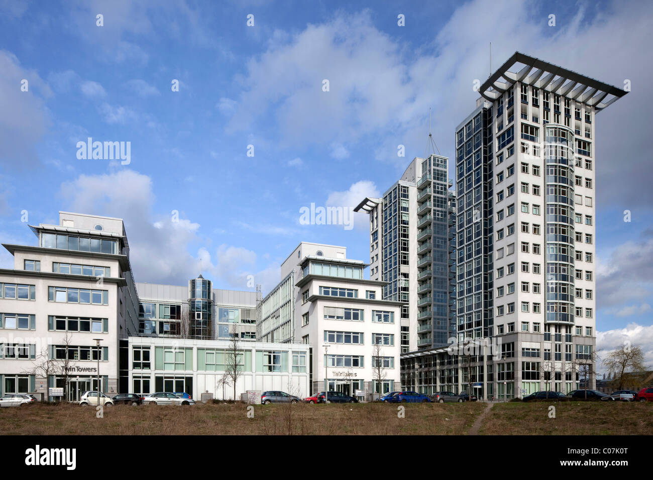 Twin Towers Office Building, Kreuzberg, Berlin, Allemagne l'Europe Banque D'Images