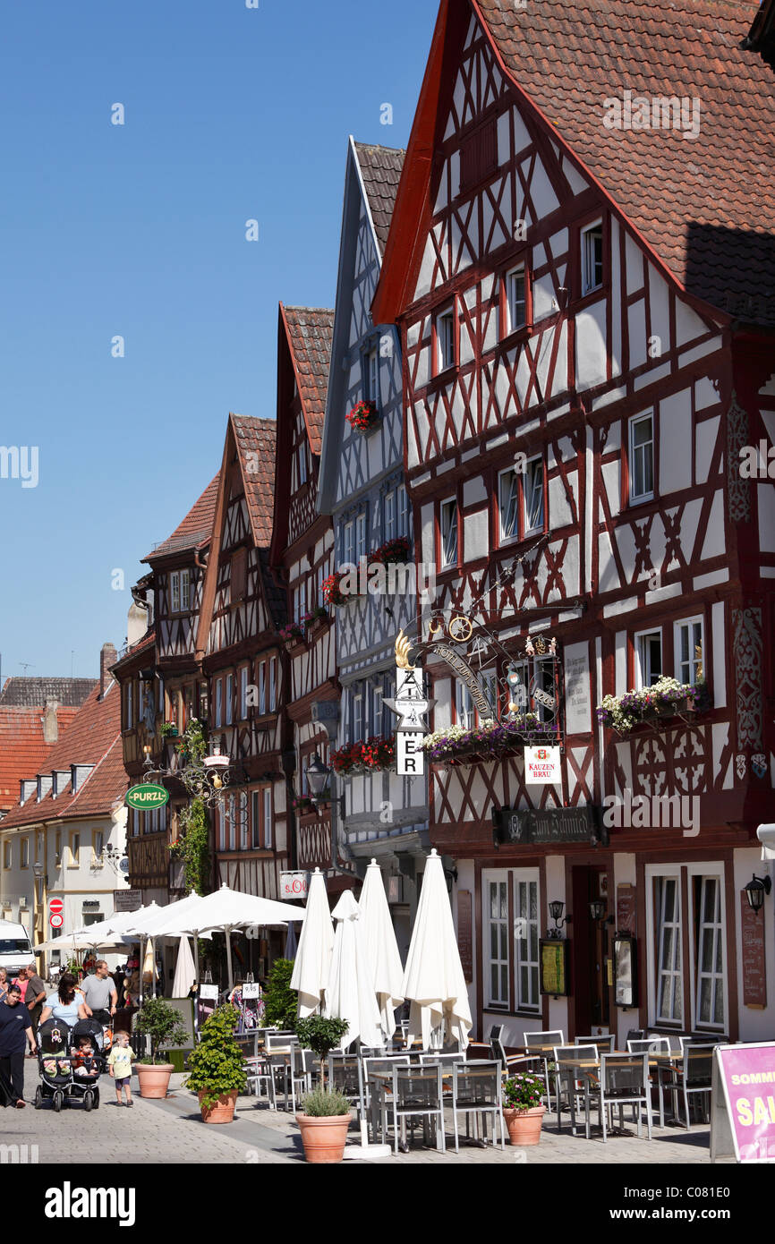Maisons à pans de bois sur la rue Main, Ochsenfurt, Mainfranken, Lower Franconia, Franconia, Bavaria, Germany, Europe Banque D'Images