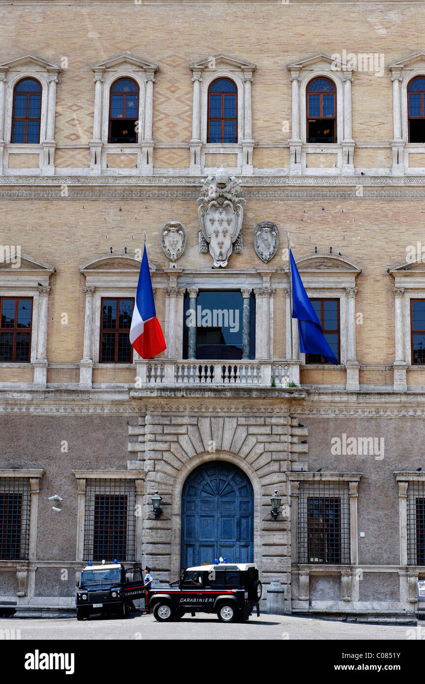 Les Pieux Etablissements de la France à Rome et à Lorette sont une fondation française installée