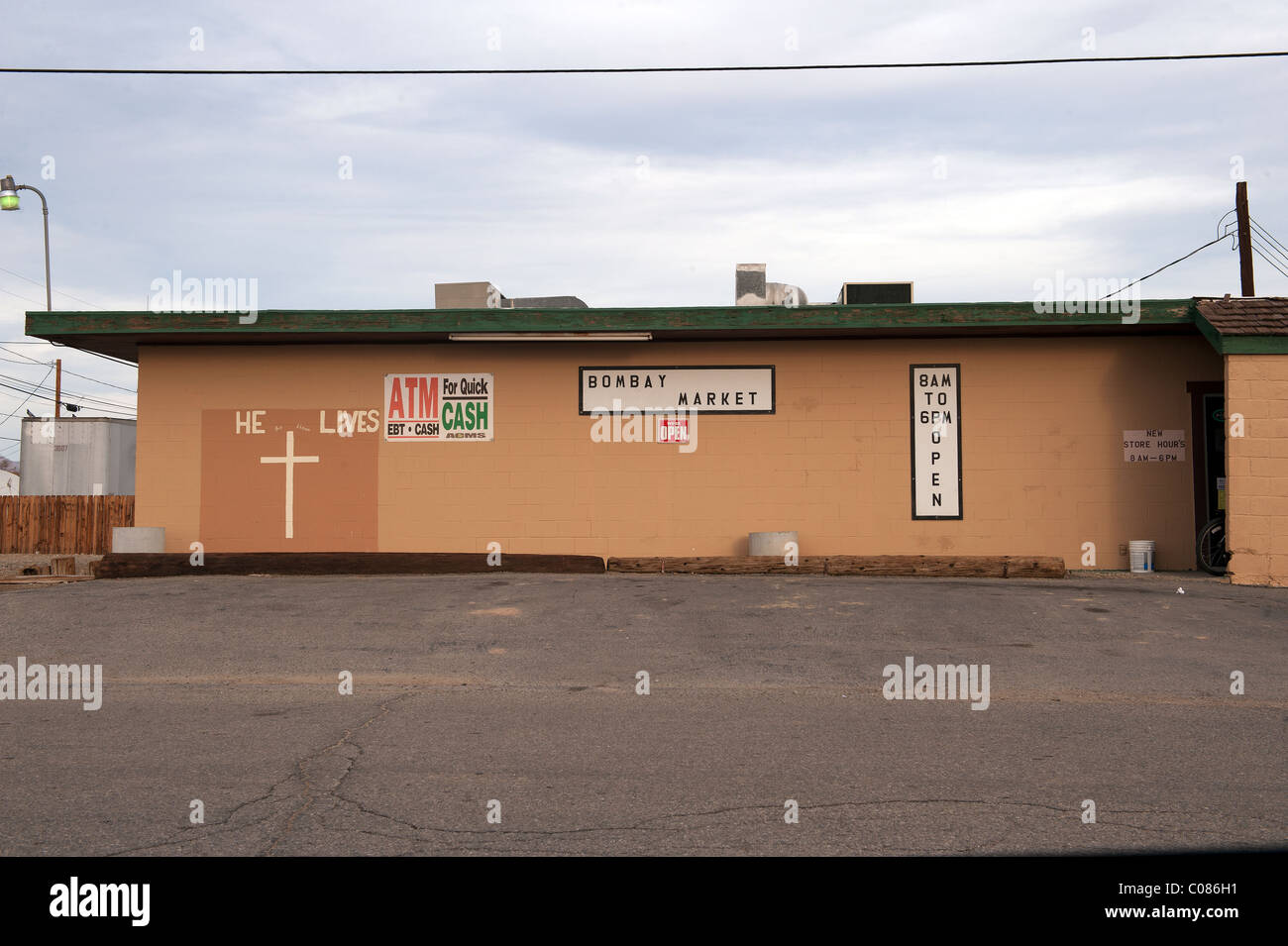 Storefront dans la ville de Bombay Beach sur la rive de la mer de Salton, California, USA. Banque D'Images