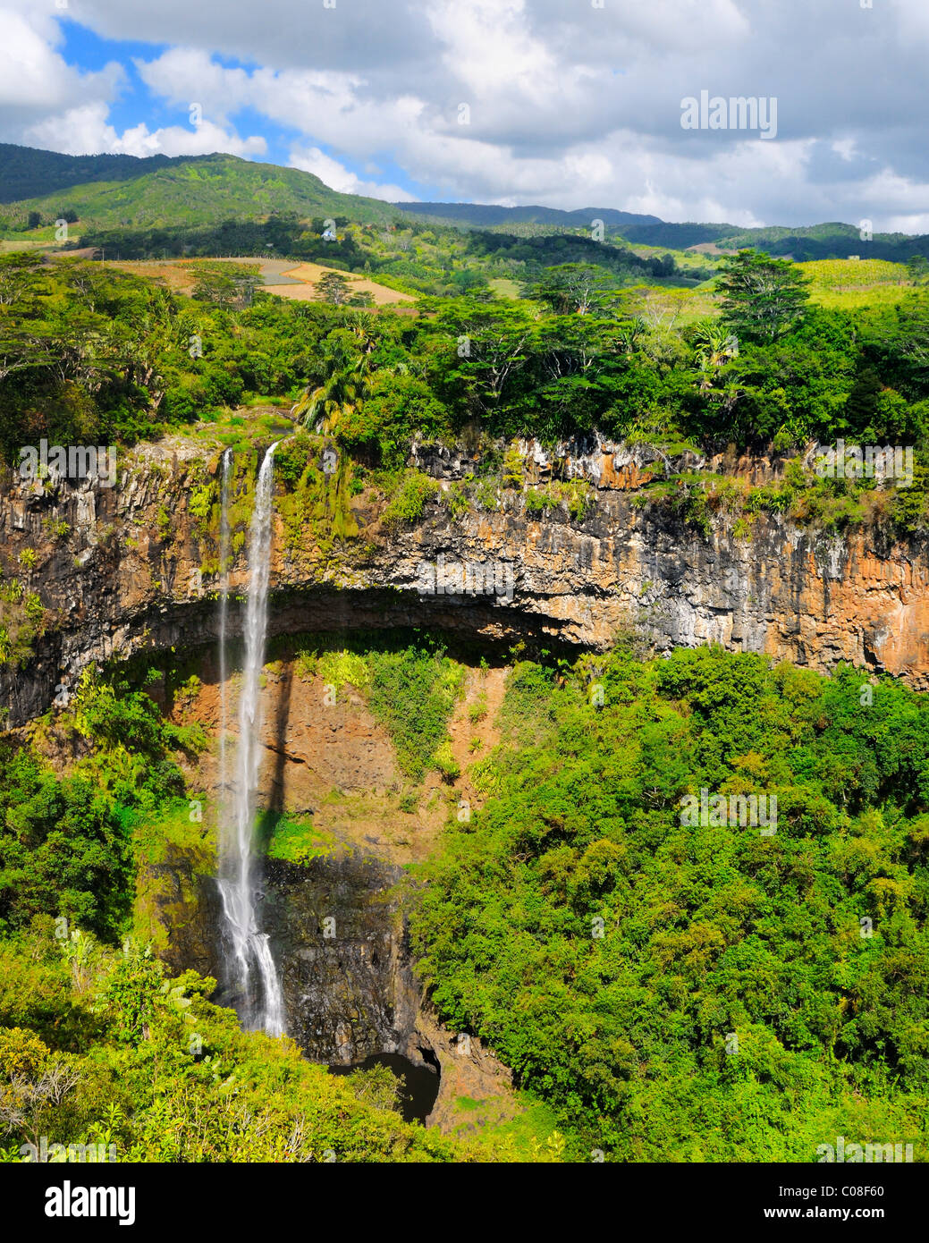 La cascade de Chamarel Cascade près du village de Chamarel, Rivière Noire, Ile Maurice. Banque D'Images