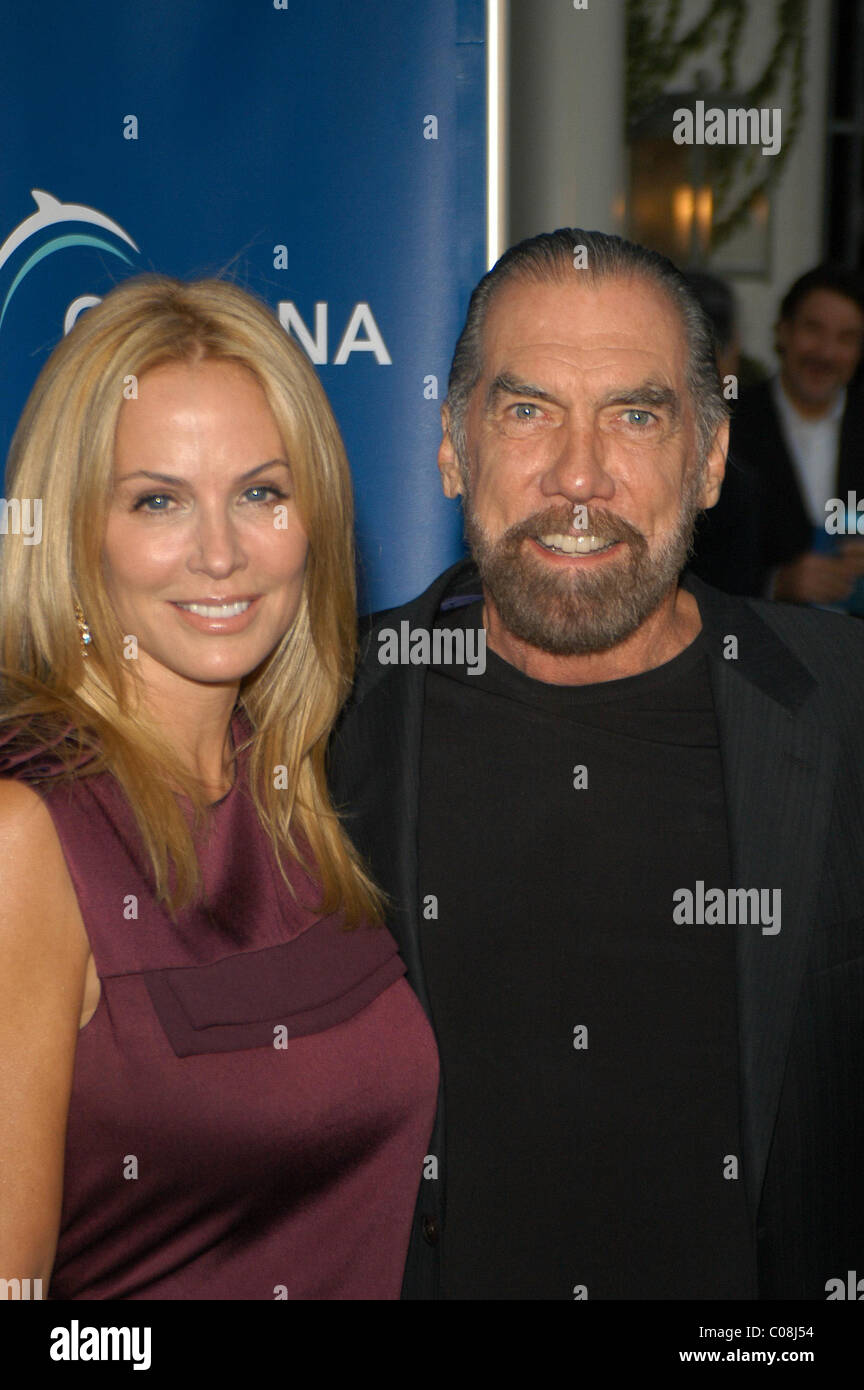 John Paul DeJoria et femme Eloise DeJoria le prix du partenaire de l'Oceana annuel gala tenu le home de Jena et Michael King - Banque D'Images