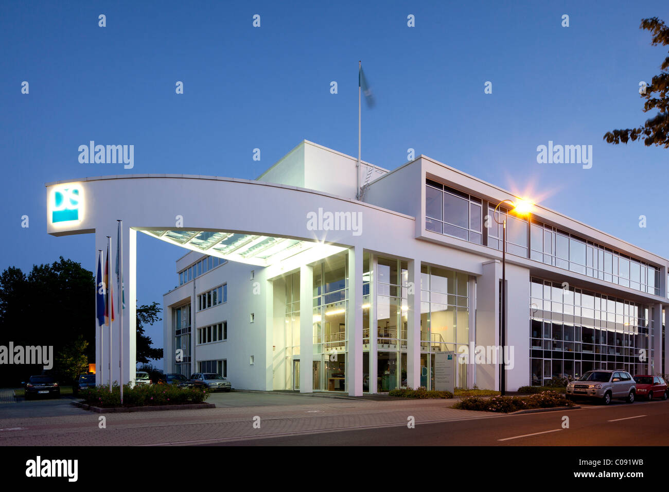 Immeuble de bureau, affaires Stadtkrone Os dans lequel se trouvent, Dortmund, Ruhr, Nordrhein-Westfalen, Germany, Europe Banque D'Images