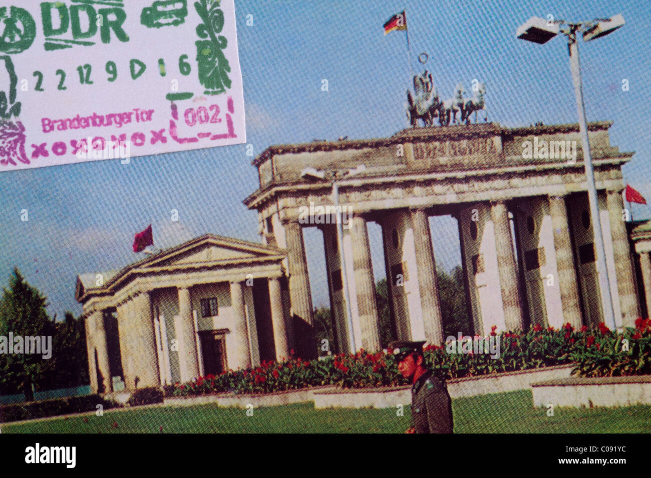 DDR : Ouverture du point de passage des frontières à la Brandenburger Tor 12.22.1989 Banque D'Images
