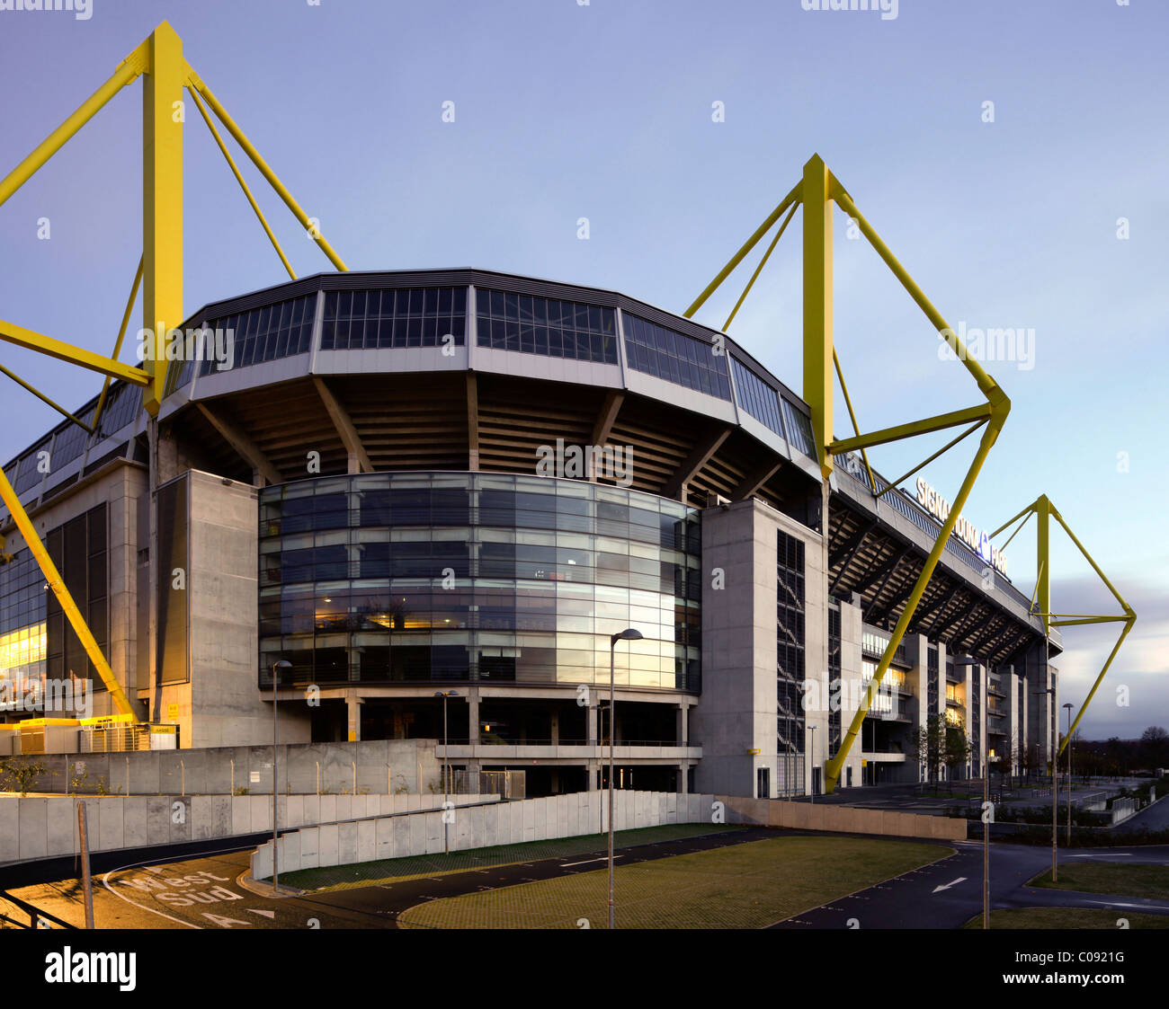Westfalenstadion, stade Signal-Iduna-Park, Borussia Dortmund, Dortmund, Rhénanie du Nord-Westphalie, région de la Ruhr Banque D'Images
