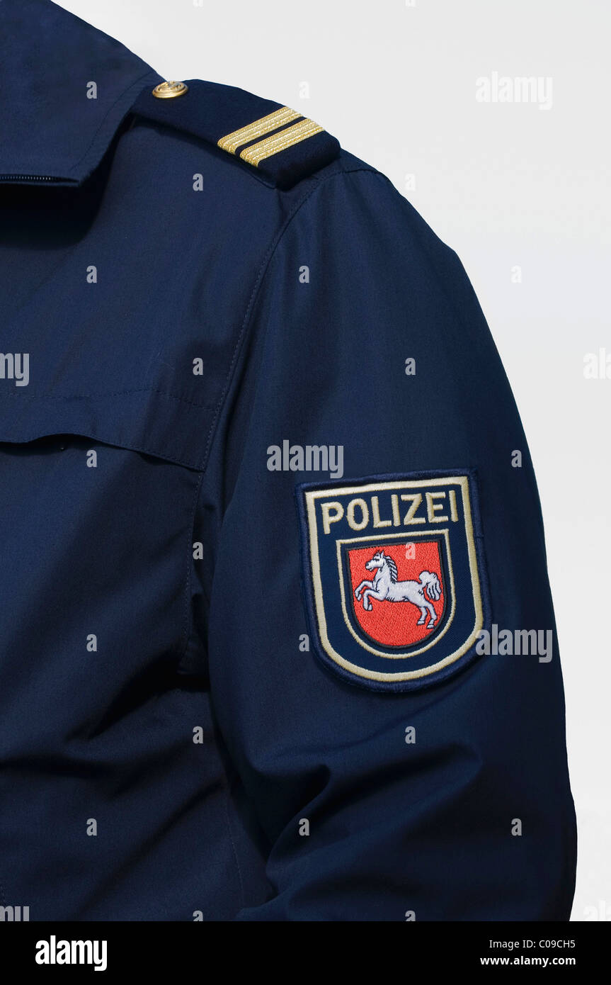 L'uniforme bleu de Basse-saxe police de l'eau, pièce d'épaule et d'armoiries, l'Allemagne, de l'Europe Banque D'Images