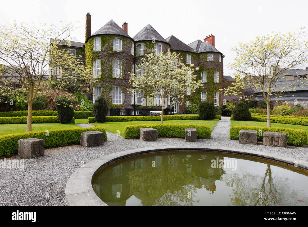 Butler House Gardens, Kilkenny, comté de Kilkenny, Ireland, British Isles, Europe Banque D'Images