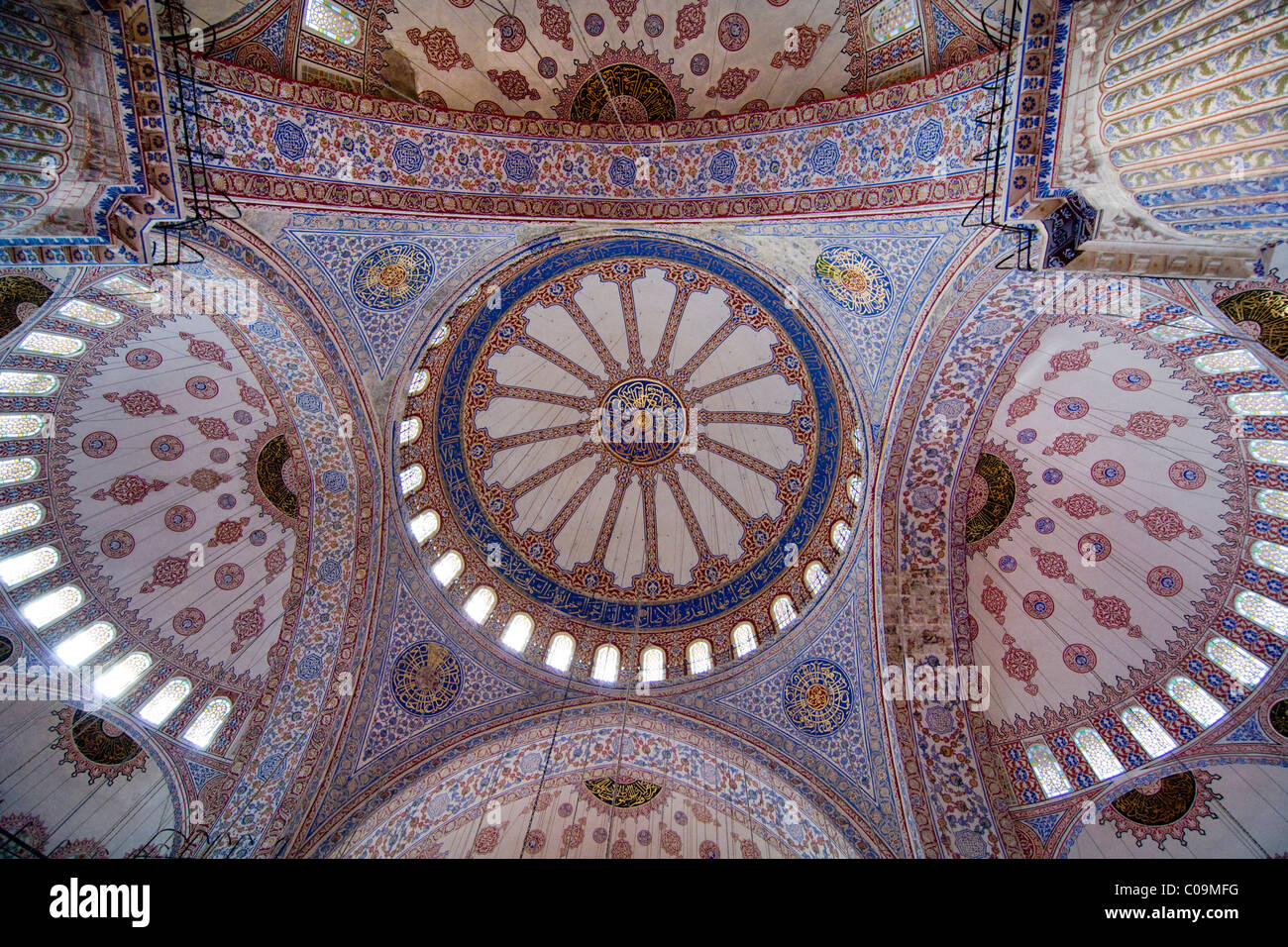 Toit voûté, Mosquée Sultan Ahmed, Sultanahmet Camii ou Mosquée Bleue, Istanbul, Turquie Banque D'Images