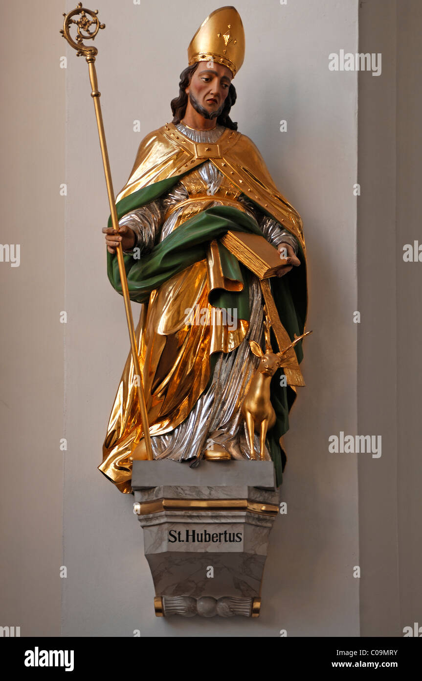 Statue de Saint Hubert en l'église des Jésuites, Pfarrkirche heiliger Geist und St Ignace eglise de l'Esprit Saint et St. Banque D'Images