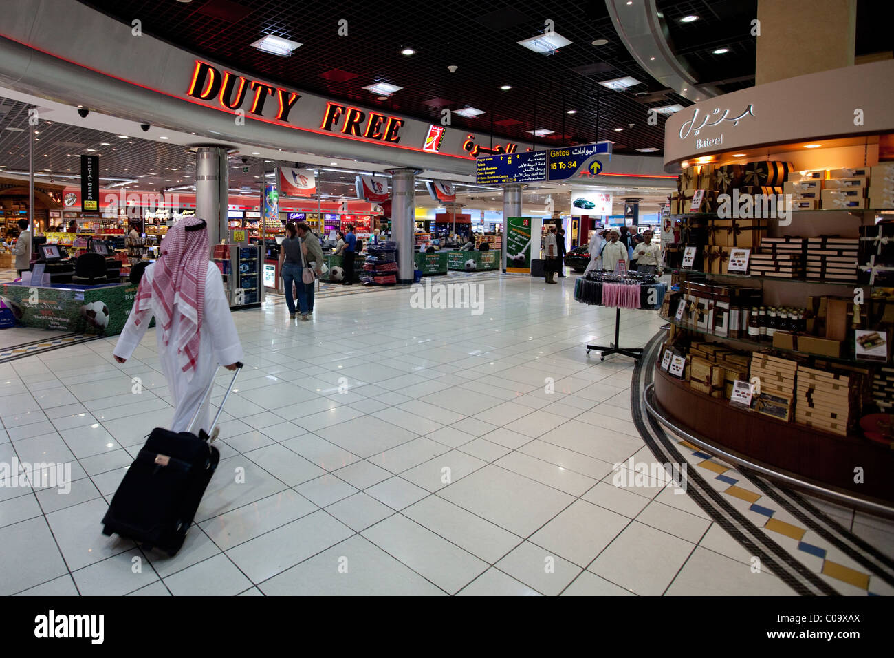 Duty Free, Aéroport International, hall de départ, capitale Manama, Royaume de Bahreïn, du Golfe Persique Banque D'Images