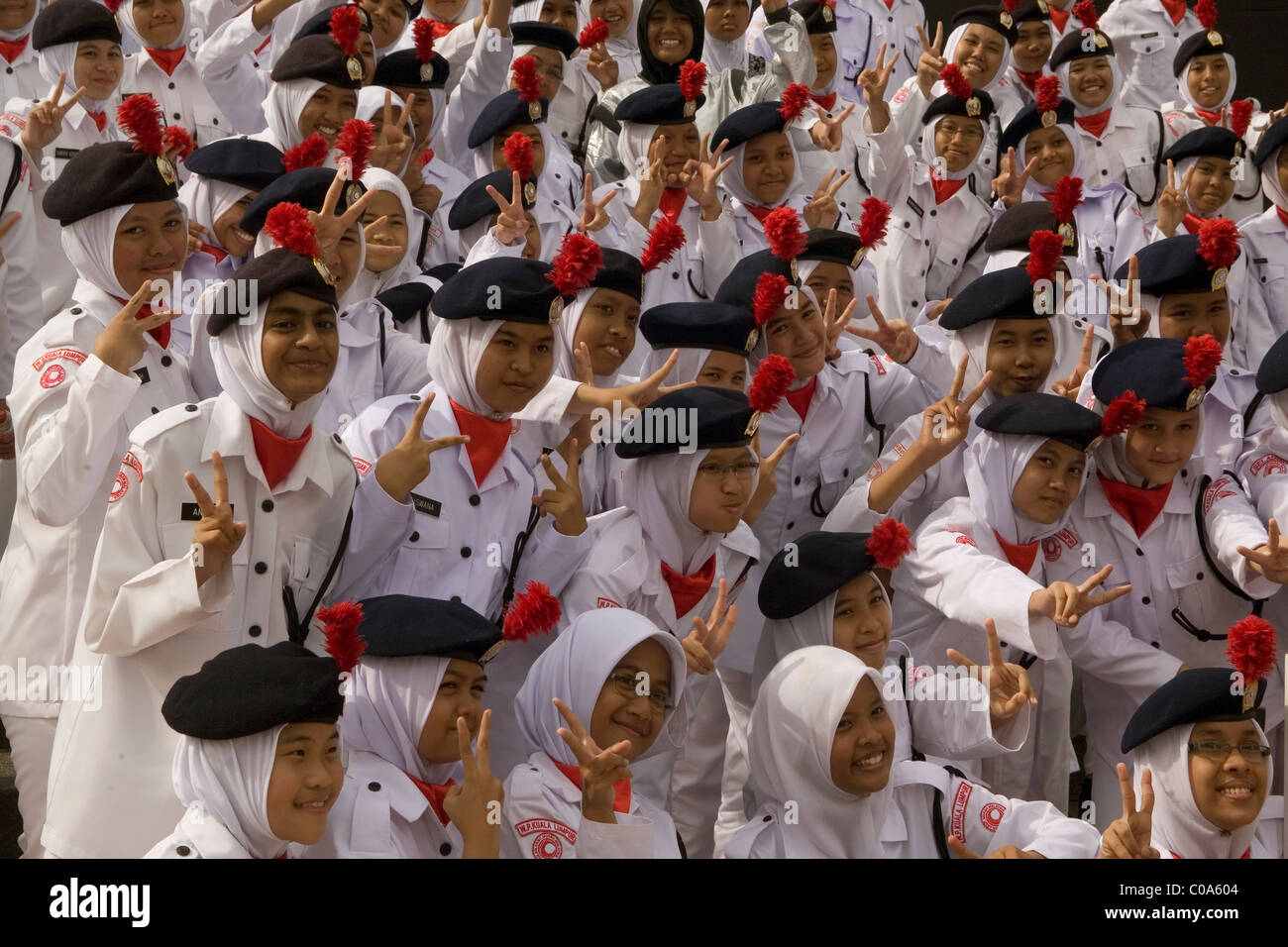 La Malaisie Kuala Lumpur les filles défilent dans Merdeka Square Banque D'Images