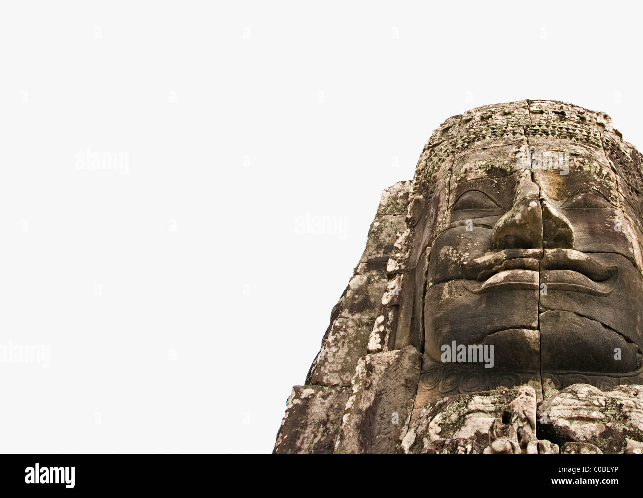 La sculpture antique de l'un des temples d'Ankor, au Cambodge. Isolé avec copie espace sur le côté gauche et le haut Banque D'Images