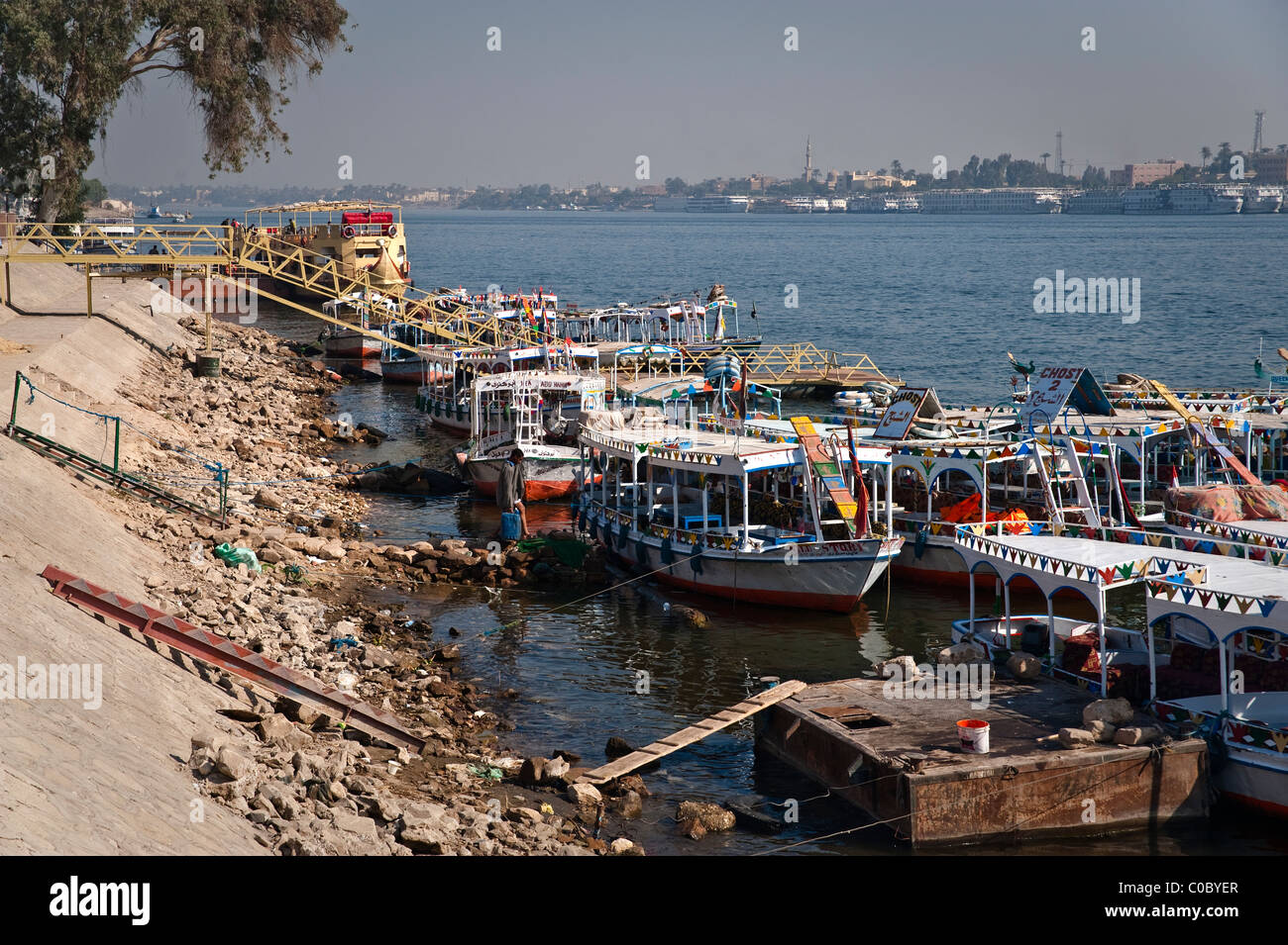 Voyage en bateau sur le Nil, Egypte Banque D'Images