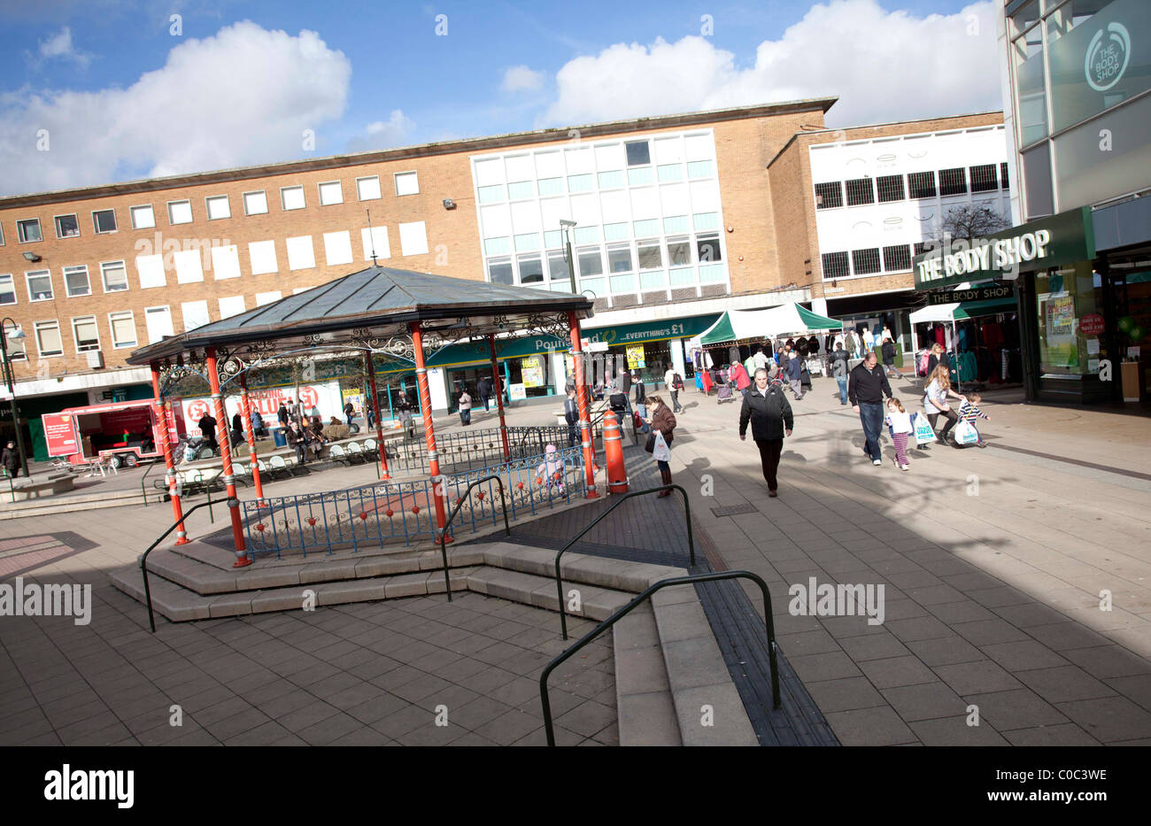 Centre-ville de Crawley. Photo par James Boardman. Banque D'Images