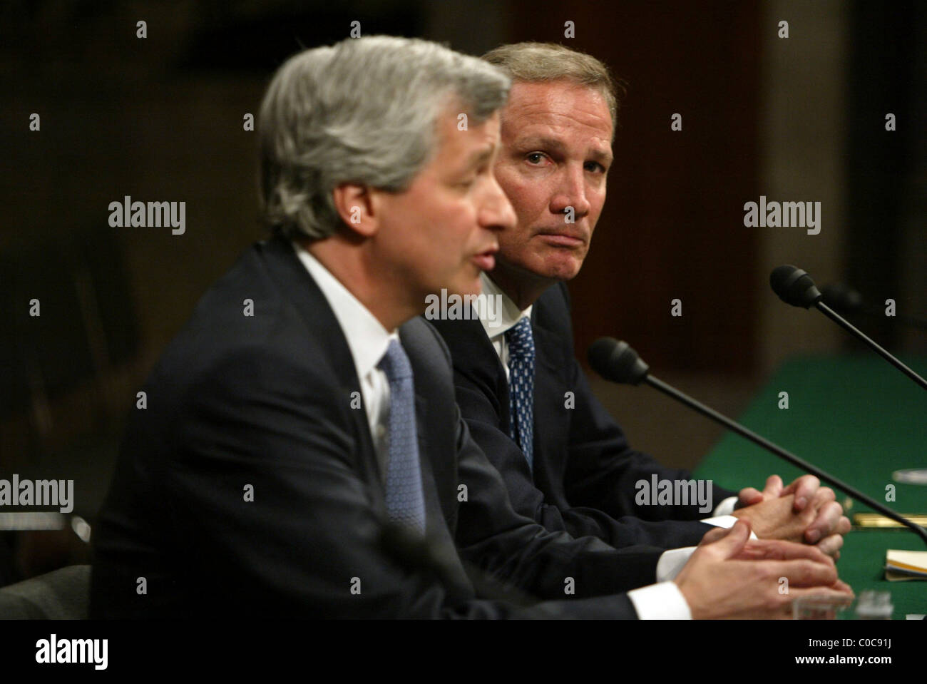 James Dimon, Alan Schwartz Le Comité sénatorial des banques et du logement et des Affaires urbaines Comité a tenu une audience sur les récents bouleversements dans le Banque D'Images