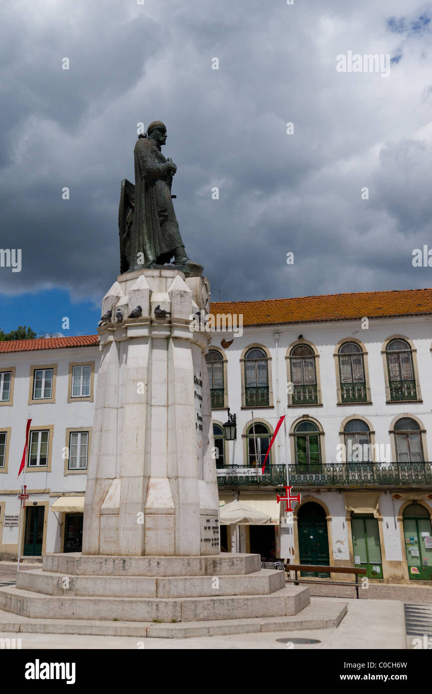 Statue de Gualdim Pais à Tomar, Portugal Banque D'Images