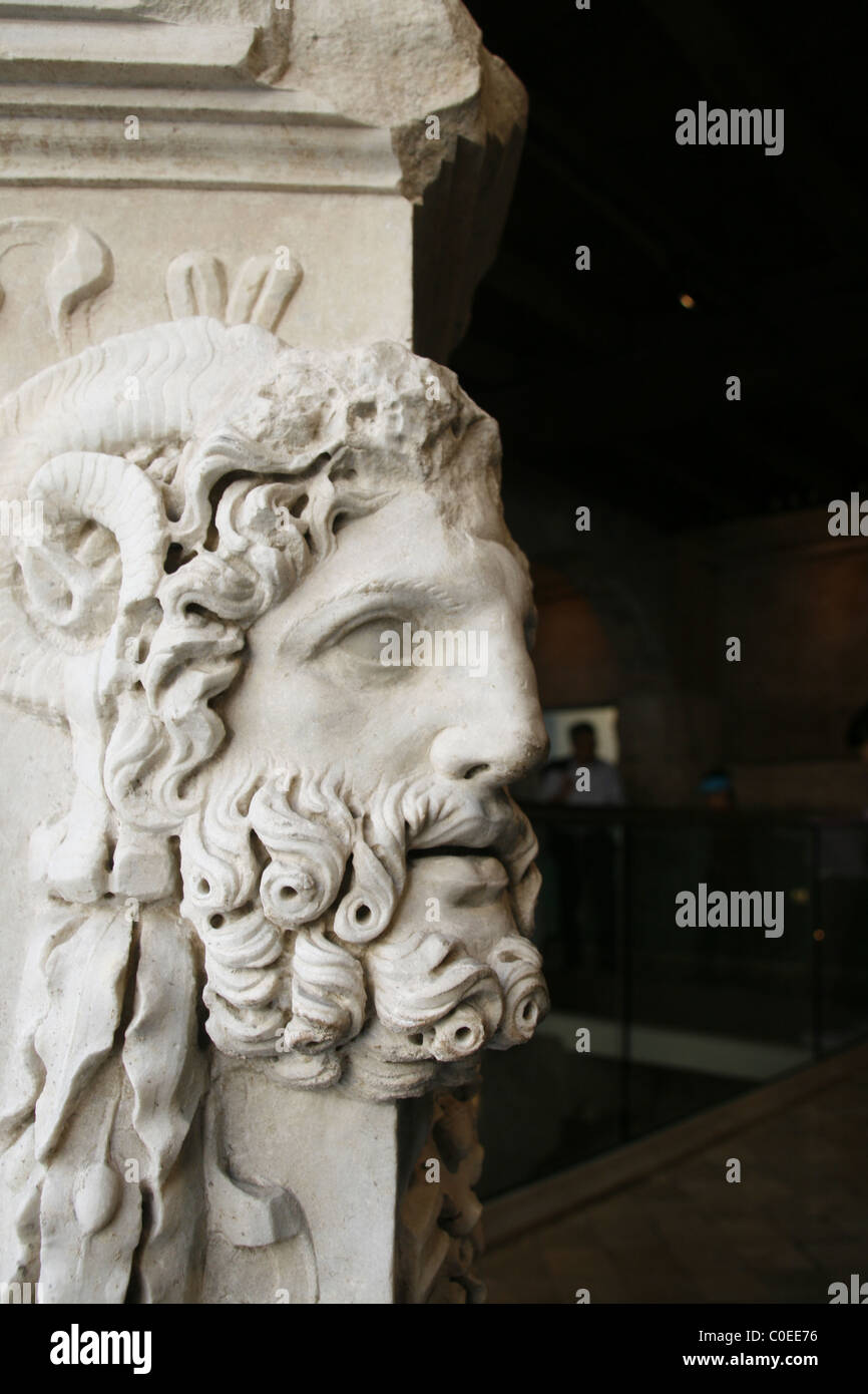 Crypta Balbi statue au museum de Rome Italie Banque D'Images