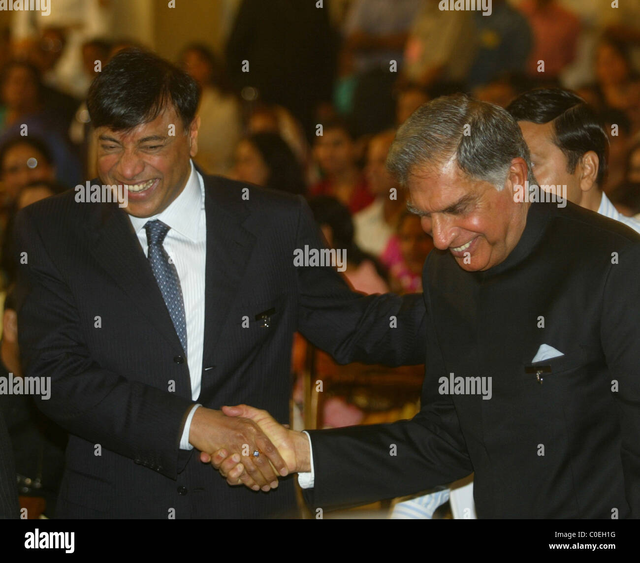 Lakshmi Niwas Mittal et Ratan Tata Padma Vibhushan recevoir La Nouvelle Delhi, Inde - 10.05.08 Banque D'Images