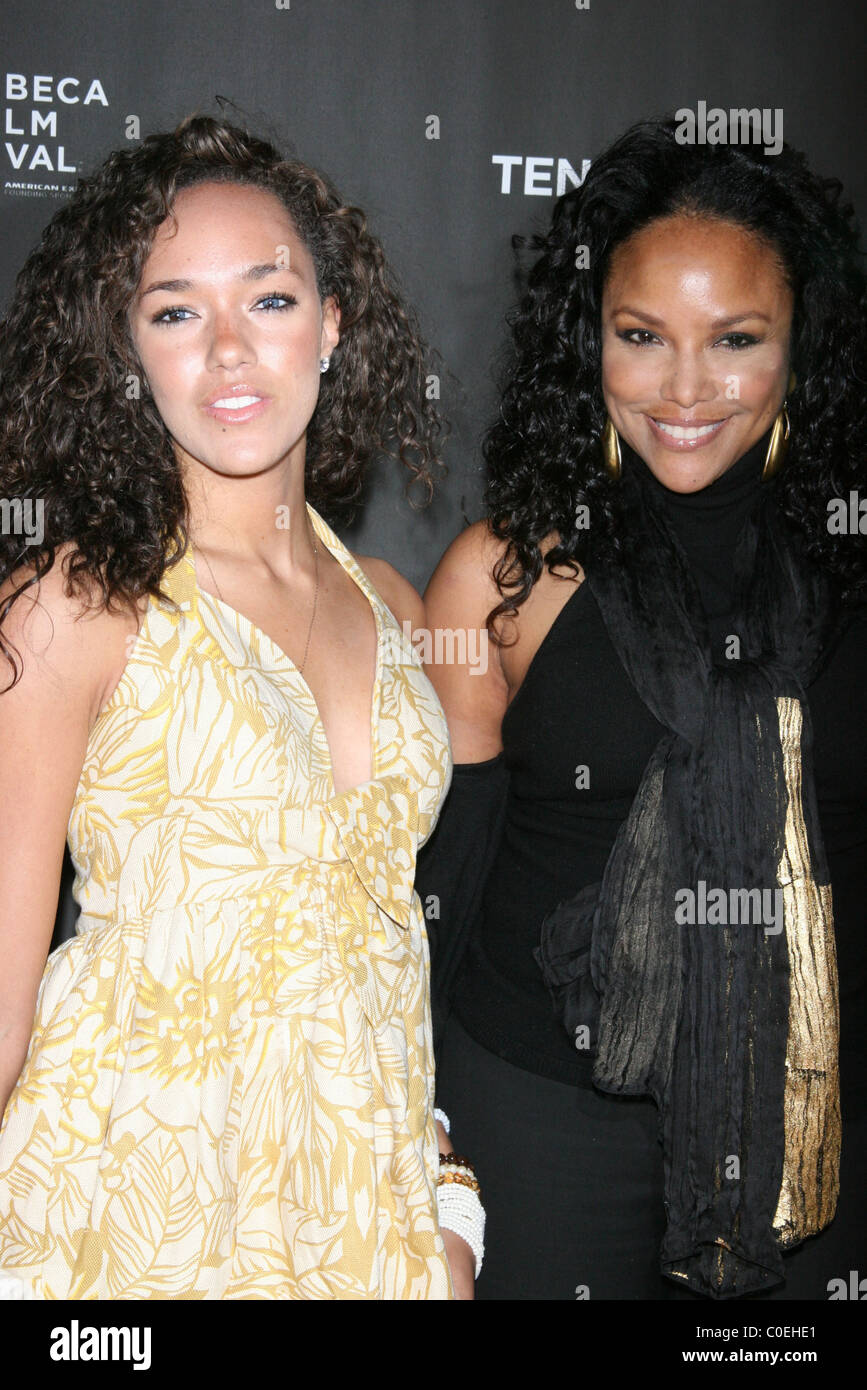 Grace Gibson et Lynn Whitfield 7e édition annuelle du Tribeca Film Festival - premiere de 'Colorado' - afterparty tenue à la Cadillac Banque D'Images