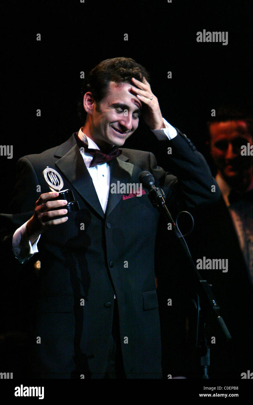 Erik Liberman 'acteur de soutien exceptionnel résident, comédie musicale" pour Merrily nous rouler le long de la signature Theatre La 24e Banque D'Images