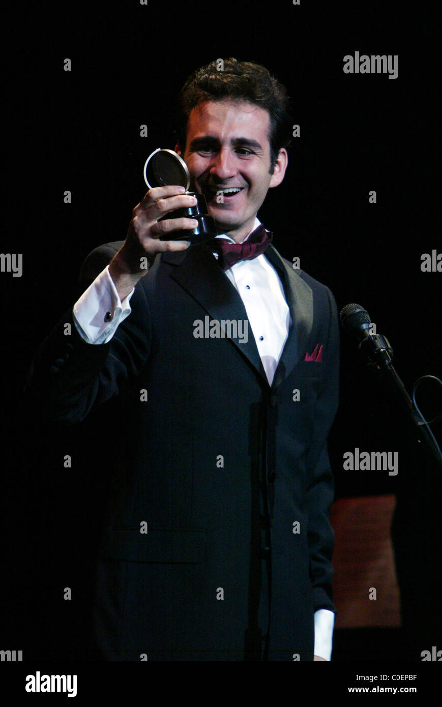 Erik Liberman 'acteur de soutien exceptionnel résident, comédie musicale" pour Merrily nous rouler le long de la signature Theatre La 24e Banque D'Images