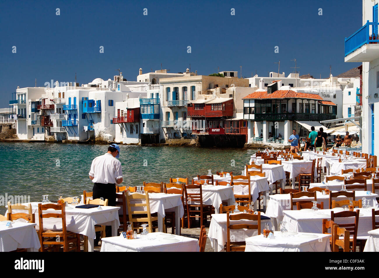 Célèbre 'la petite Venise' dans la hora de Mykonos, Cyclades, Grèce Banque D'Images