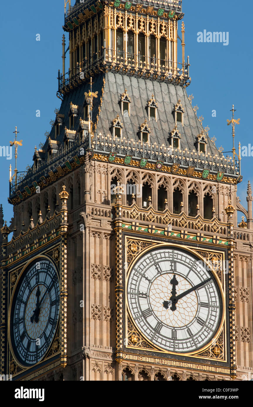 Big Ben clock tower up close, London, England Banque D'Images