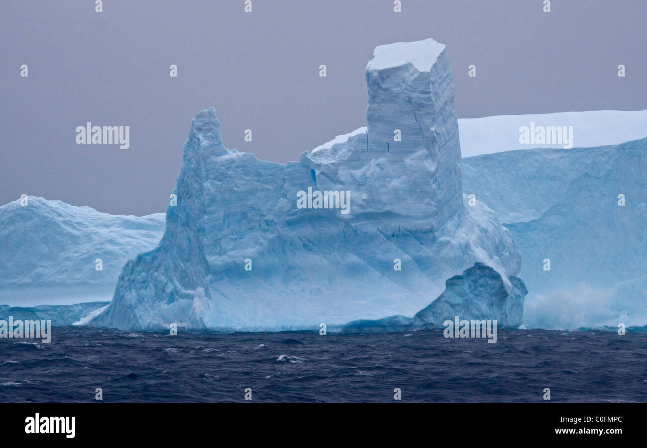 Iceberg dans l'océan du Sud Banque D'Images
