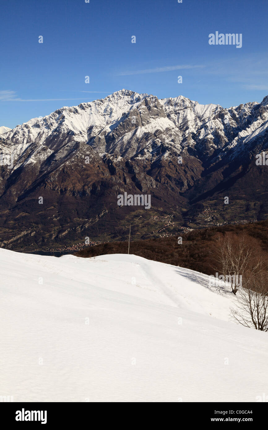 Montagne italien situé en Lombardie, l'heure d'hiver Banque D'Images
