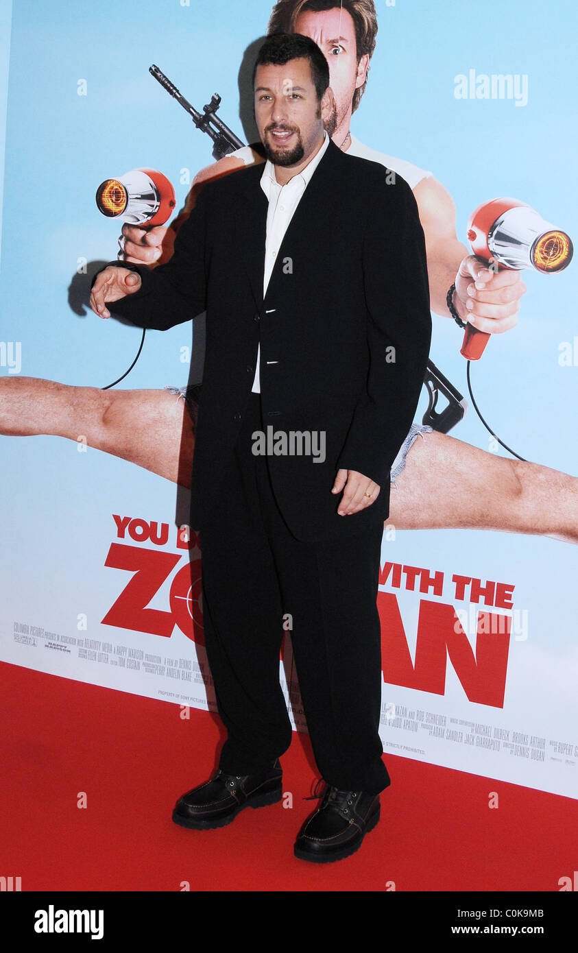 Adam Sandler lors de la première mondiale d'Irlandais 'Vous ne salissez pas avec le Zohan', à la Savoie le Dublin, Irlande - 30.07.08. ** ** Banque D'Images