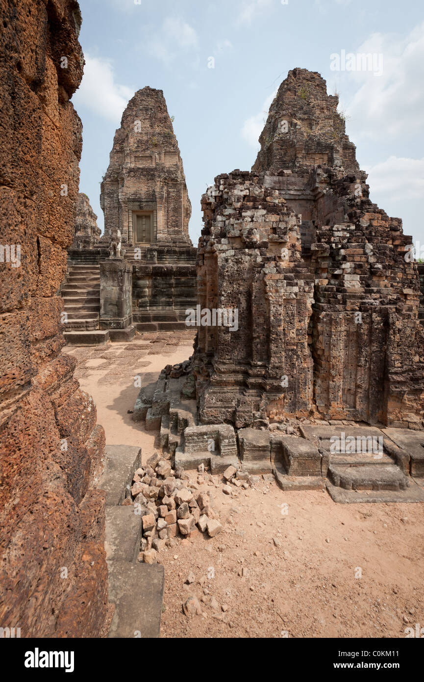 Temple Pre Rup dans le complexe d'Angkor au Cambodge, l'un des temples les plus anciens de la région. Banque D'Images