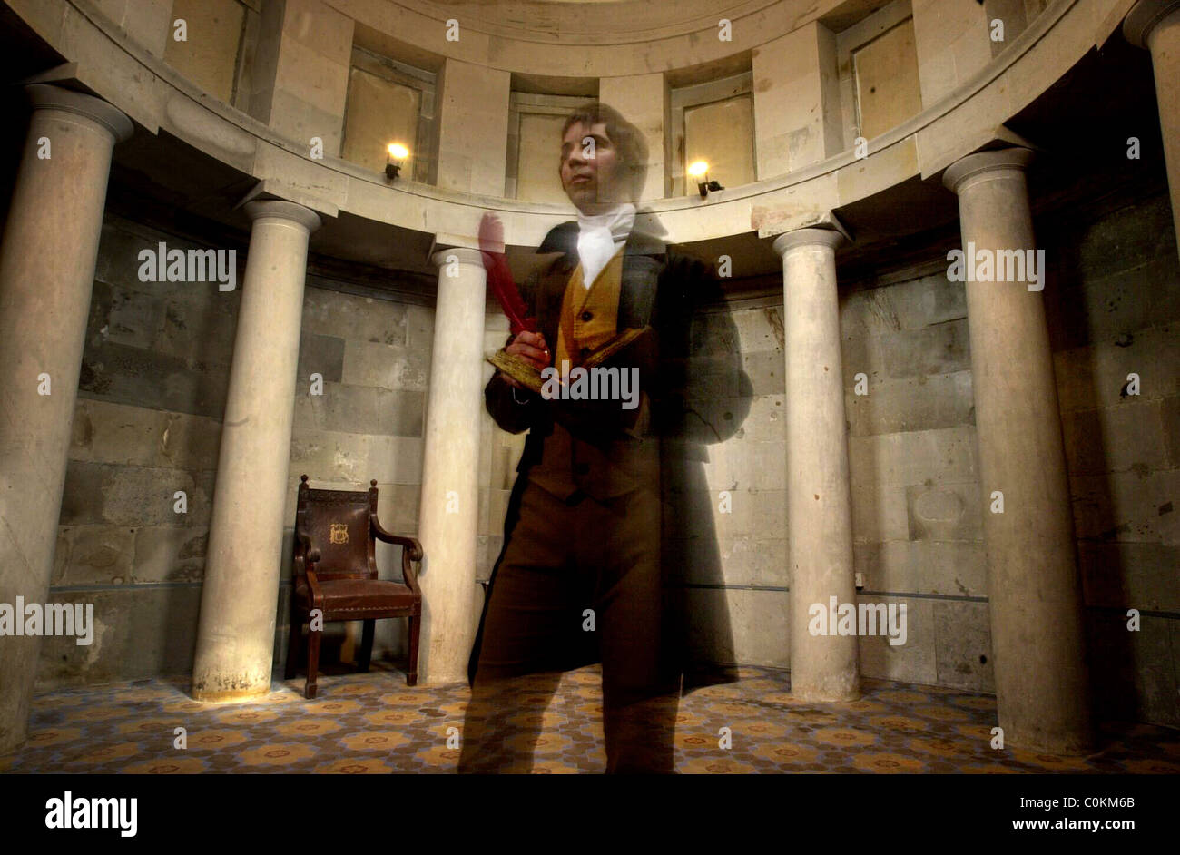La Burns Monument, l Christopher Tait(photo) en costume qui vont raconter des épisodes de l'œuvre du barde Banque D'Images