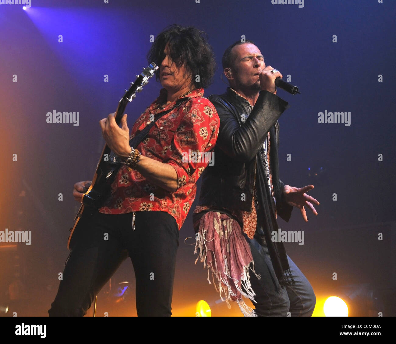 Dean DeLeo et Scott Wieland des Stone Temple Pilots effectuer au Hard Rock Live dans le Seminole Hard Rock Hotel et Banque D'Images