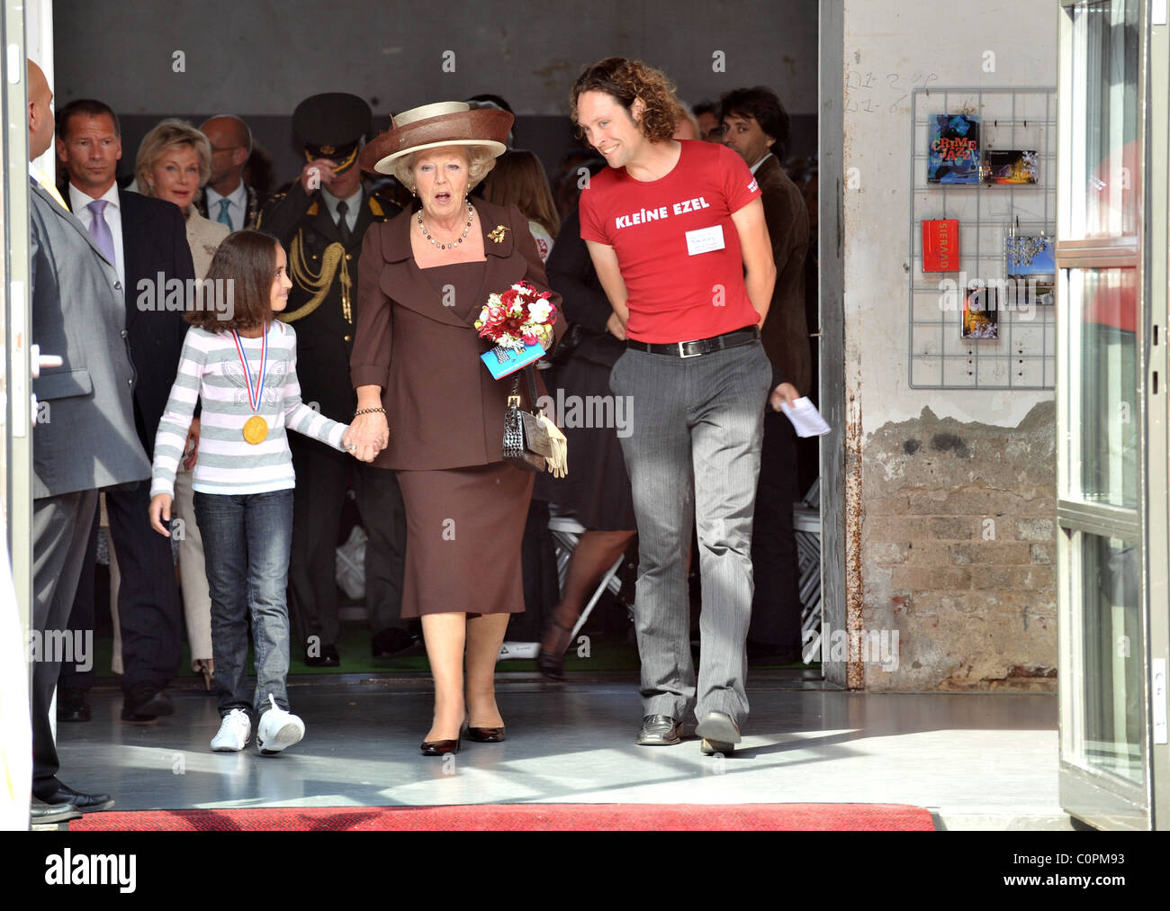 La Reine Beatrix assiste à l'ouverture de la maison de Aristoteles, un nouveau musée pour enfants à Cultuurparc "Westergasfabriek Banque D'Images
