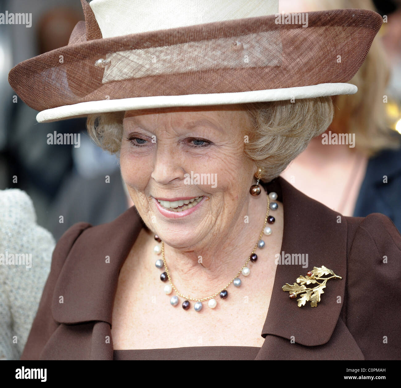 La Reine Beatrix assiste à l'ouverture de la maison de Aristoteles, un nouveau musée pour enfants à Cultuurparc "Westergasfabriek Banque D'Images