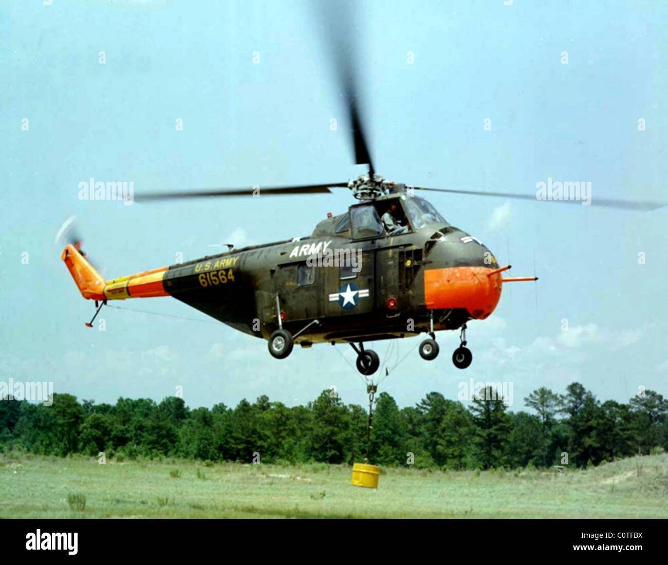 Sikorsky UH-19D'hélicoptère en vol Chickasaw. Banque D'Images