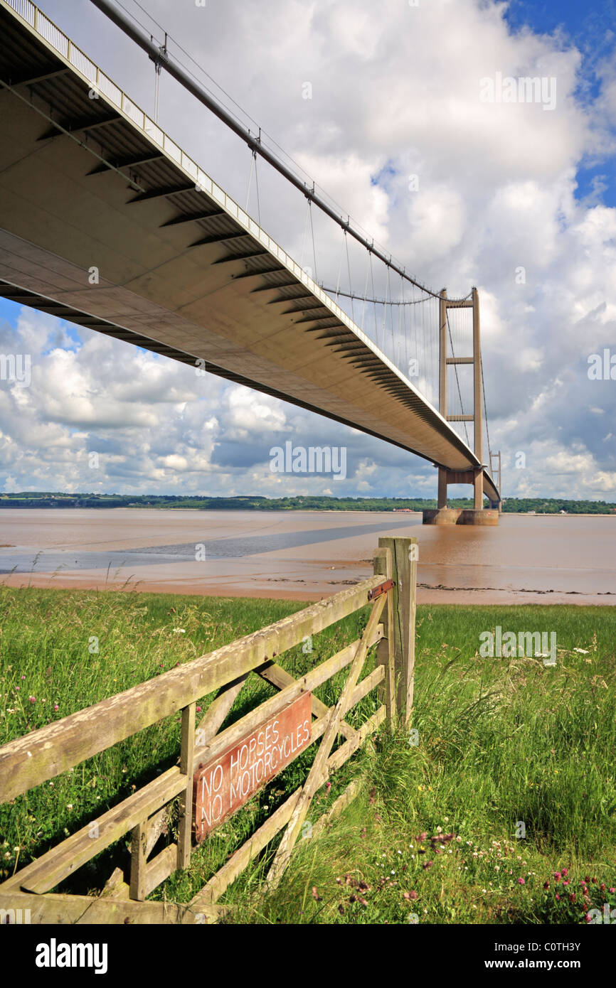 Le pont suspendu Humber Lincolnshire capturés à partir du côté du pont Banque D'Images