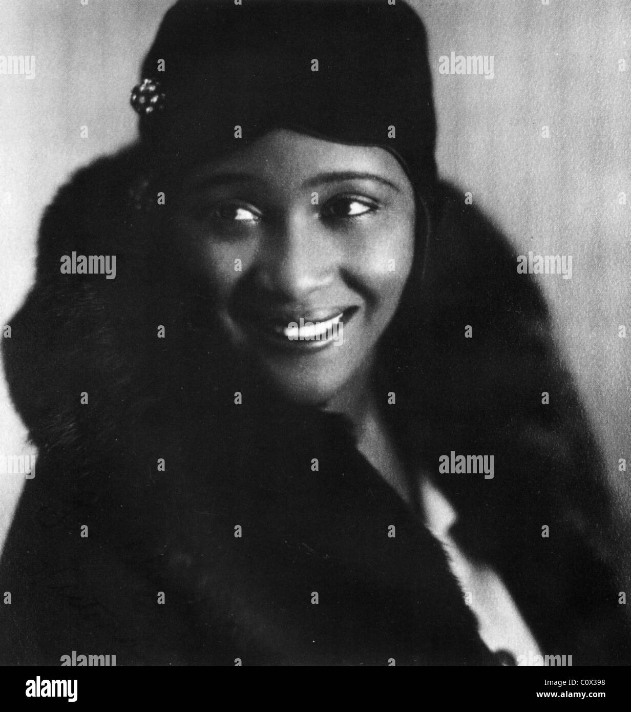 VICTORIA SPIVEY (1906-1976) Chanteuse de Blues Banque D'Images