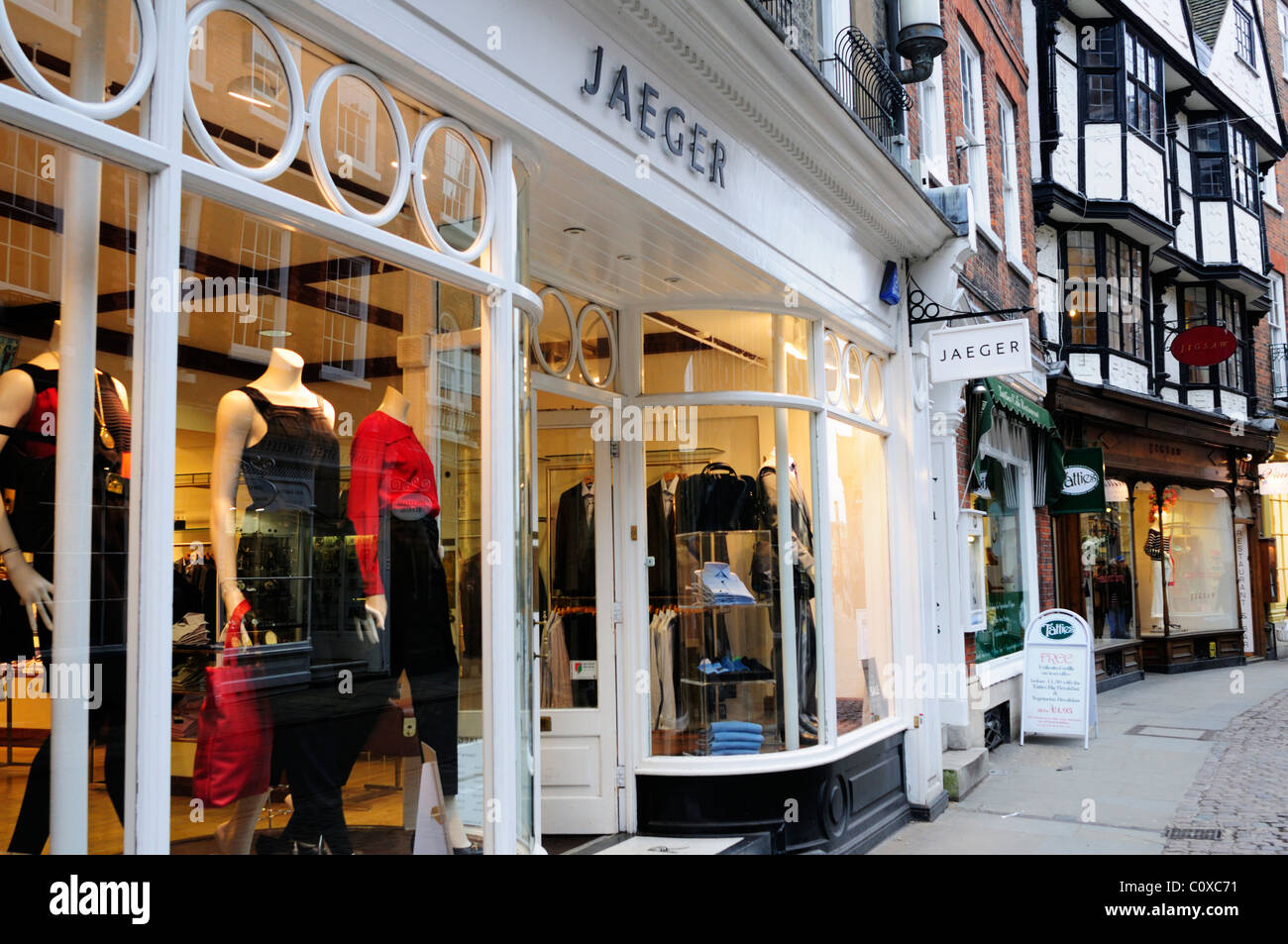 Magasin de vêtements Jaeger, Trinity Street, Cambridge, England, UK Banque D'Images