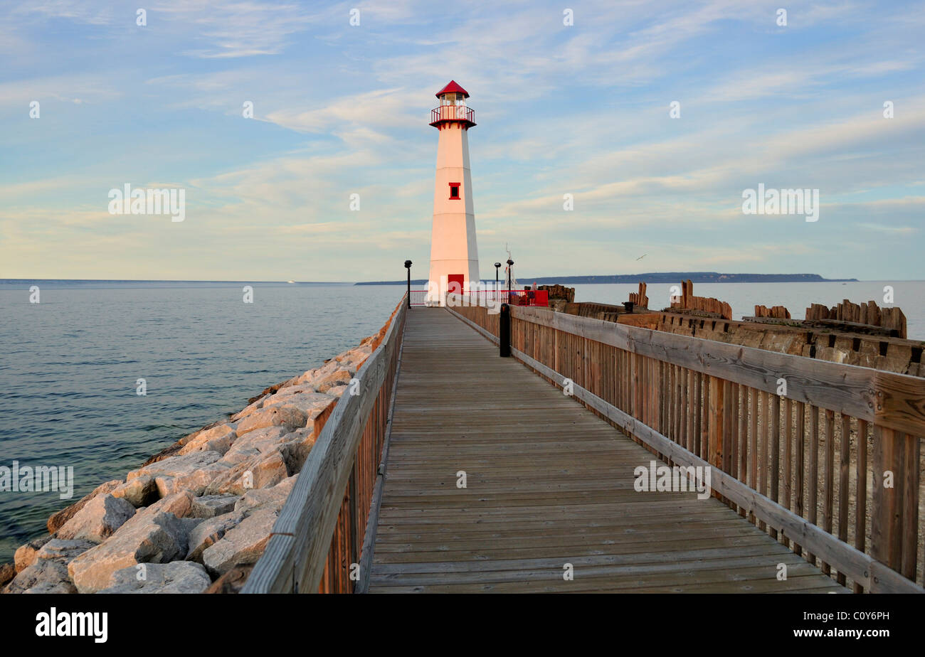 Leuchtturm à St.Ignace MI au coucher du soleil Banque D'Images